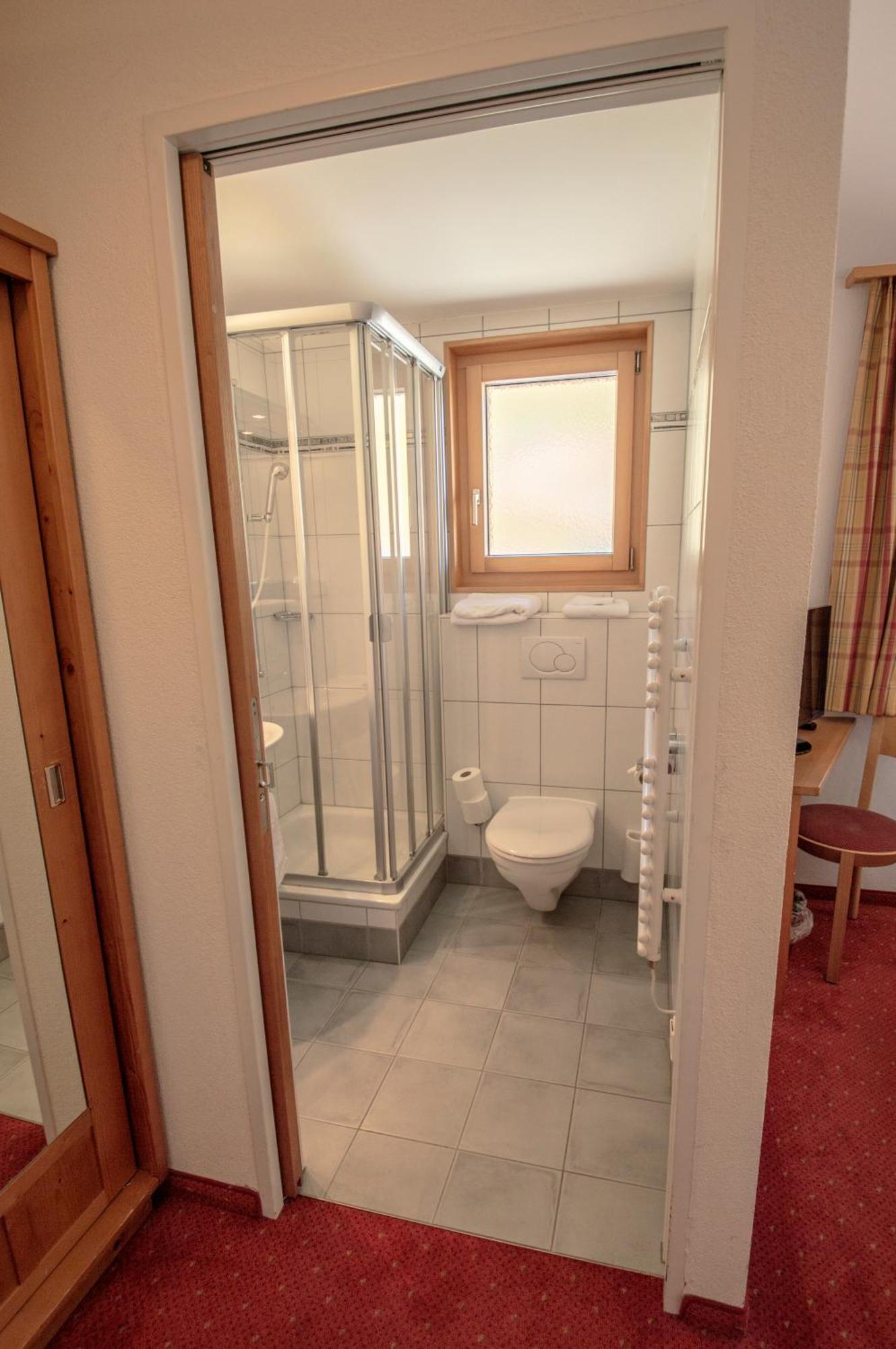Hotel Eggishorn Fiesch Zimmer foto